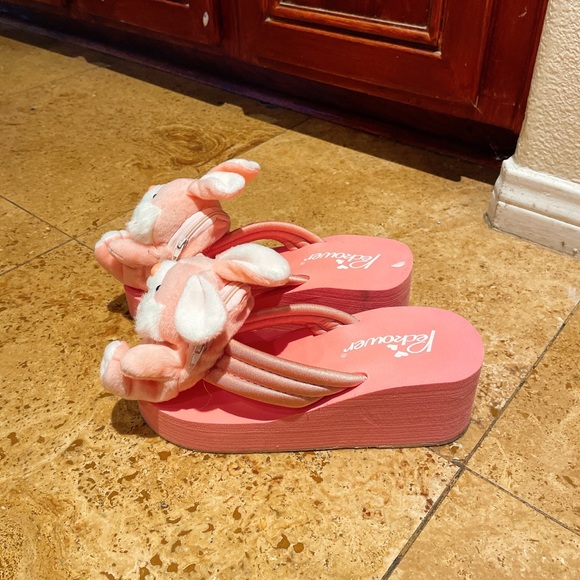 Bunny sandals with pockets - Picture 2 of 2